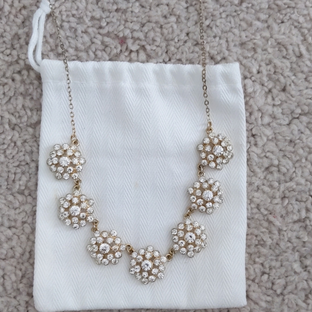 Statement necklace